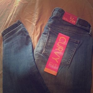 👖🌸 NWT Celebrity Pink Jeans Size 9/29